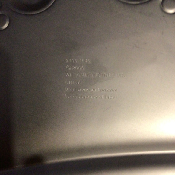 Wilton Crown Prince/ Princess Cake Pan - Picture 3 of 3